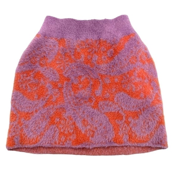 Women’s Urban Outfitters red purple print fuzzy fitted mini skirt - Picture 2 of 7
